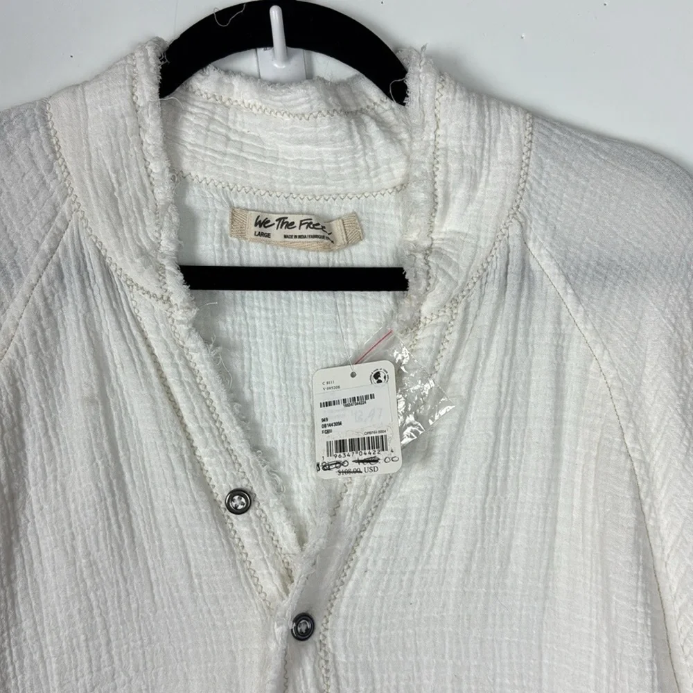 WE THE FREE SZ L OFF WHITE 100% COTTON LS WITH BUTTON CUFF BUTTON UP  POCKETS